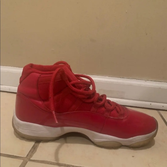 Jordan 11 men’s size 11